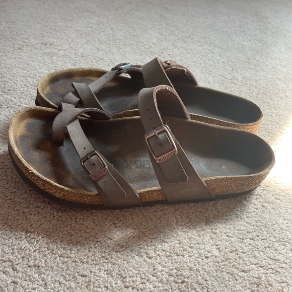 Size 38 Birkenstocks - Picture 4 of 4